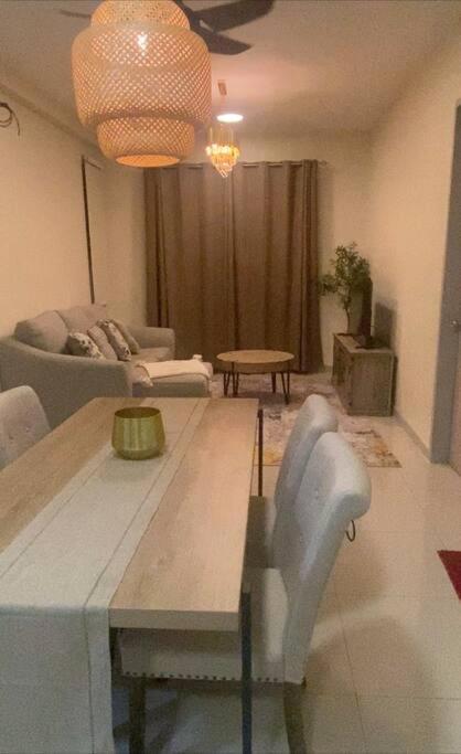 Orked Vanda, 3 Bedroom Apartment, Seaview Netflixwifiyoutube Куала Теренгану Екстериор снимка